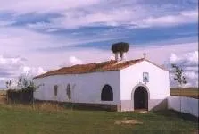Torremocha invita a descubrir su riqueza natural a través de tres rutas senderistas