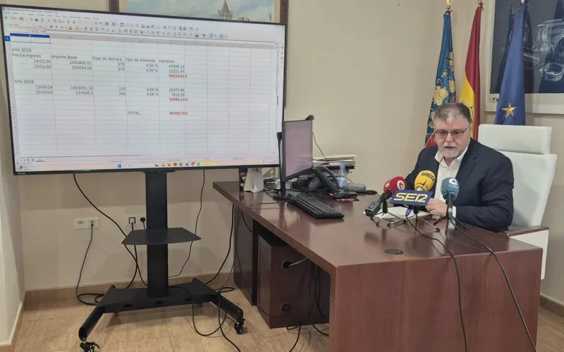 Villena reclama 92.000 euros a la Generalitat por retrasos en pagos de Servicios Sociales