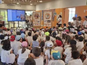El CEIP Mestre Martínez Alonso de Mos une deporte y tecnología en su jornada solidaria 'Un mar de boas accións'