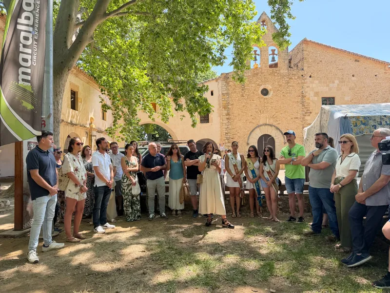 La Fira de Sant Pere i Sant Pau de Albocàsser atrae a cientos de visitantes en su 366ª edición