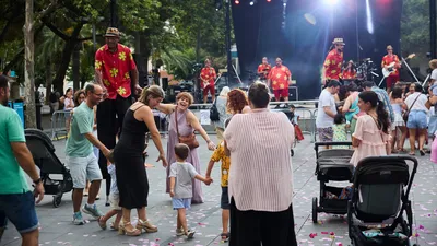Castelldefels celebra el Dissabte Solidari amb èxit de participació
