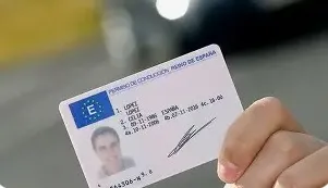 Algarrobo lanza ayudas para jóvenes que obtengan el carnet de conducir