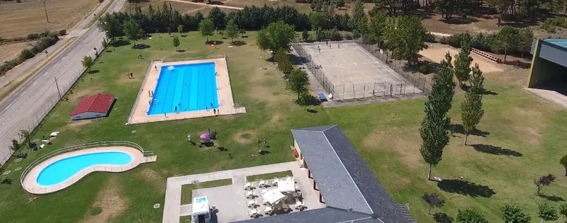 Las Instalaciones Deportivas Abel Antón de Tardelcuende abren sus puertas para el verano