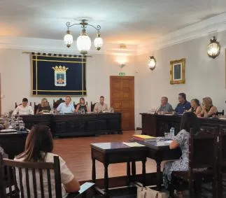 Tarazona aprueba bonificaciones fiscales y mejora la movilidad con nuevos semáforos