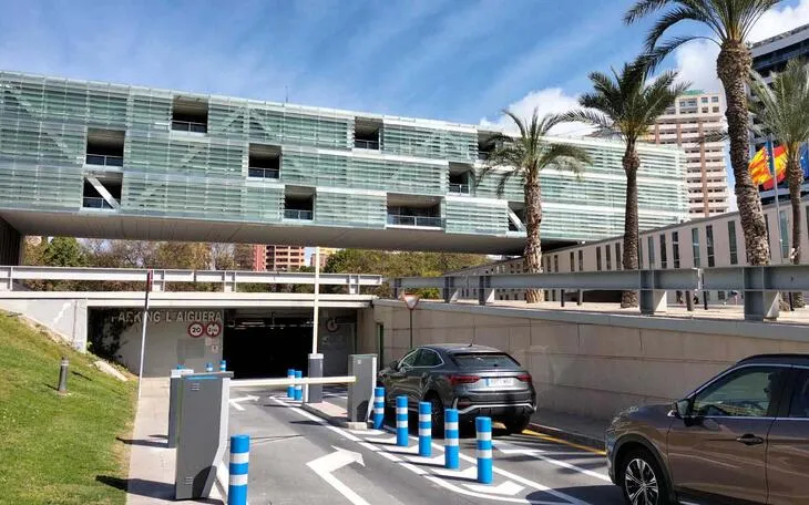 Benidorm abre el plazo para solicitar abonos trimestrales del parking de l'Aigüera