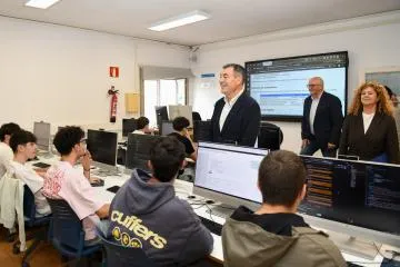 La FP a distancia en Santiago impulsa la inteligencia artificial y las nuevas tecnologías