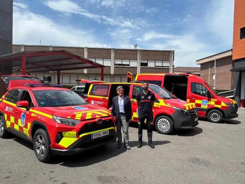 Oviedo renueva su flota de bomberos con tres nuevos vehículos ligeros
