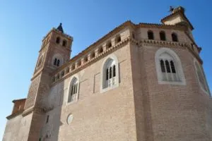 La Iglesia de la Asunción de Quinto: historia, restauración y las momias del siglo XVIII