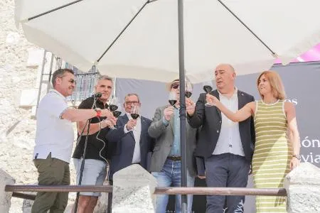 Valtiendas celebra su XVIII Fiesta de la Vendimia con la Caravana de Alimentos de Segovia