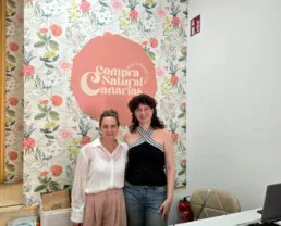 Telde reconoce la trayectoria de dos comercios locales como referentes empresariales