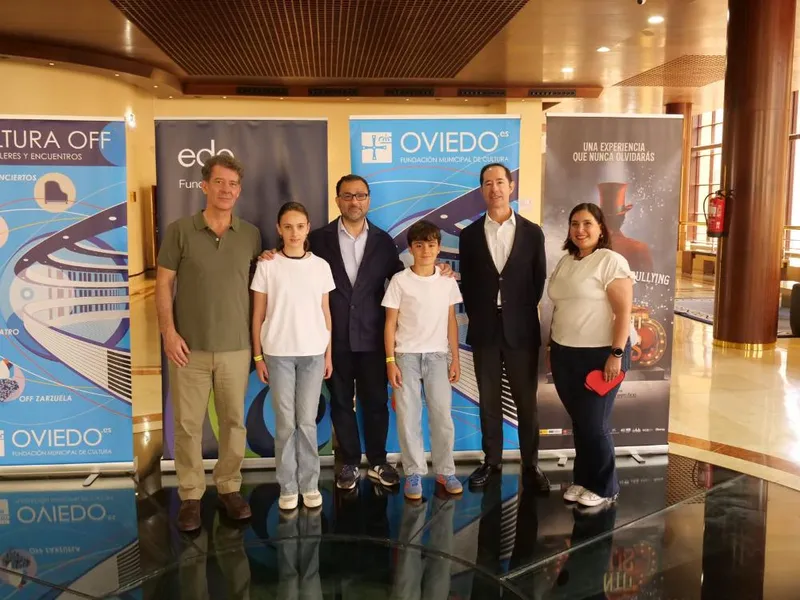 700 escolares de Oviedo cantan contra el acoso escolar en el musical "Ubuntu Zircus"