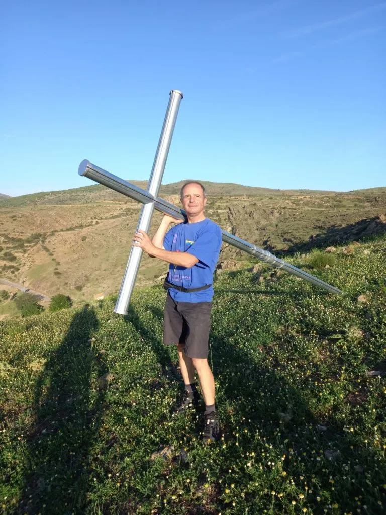 La Cruz del Calvario de Pomer recupera su lugar en el municipio