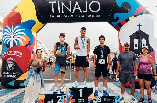 Hugo Pérez y Sara Rivas triunfan en la Milla Popular de La Santa