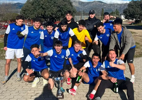Ultimate Mirador y Defensor Perú, campeones de las Ligas de Fútbol 7 de Moralzarzal