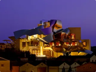 Elciego despliega su oferta turística con un listado de bodegas y planes para el visitante