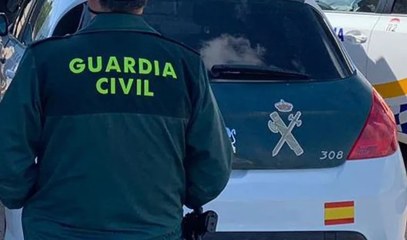Trágico accidente laboral en Barbate: fallece un trabajador tras caerle una alpaca