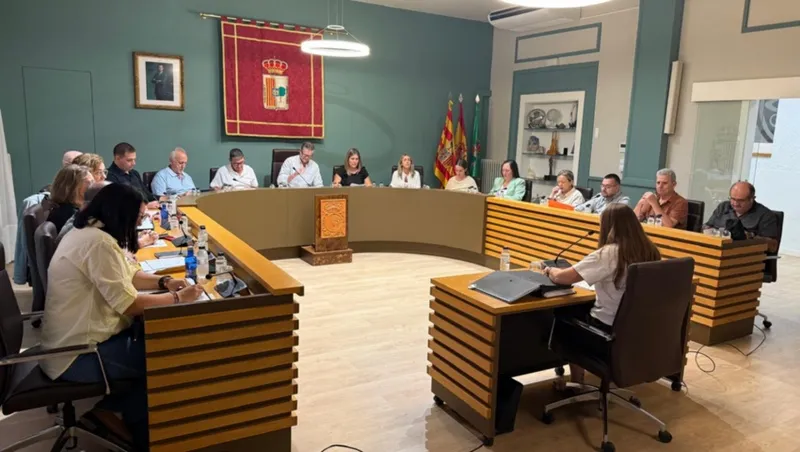 Fraga aprueba climatización en colegios y mejoras en el Pabellón del Sotet con 732.500 euros