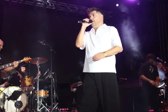 Demarco Flamenco arrastra a miles de personas al Estadio Municipal de Pedro Muñoz