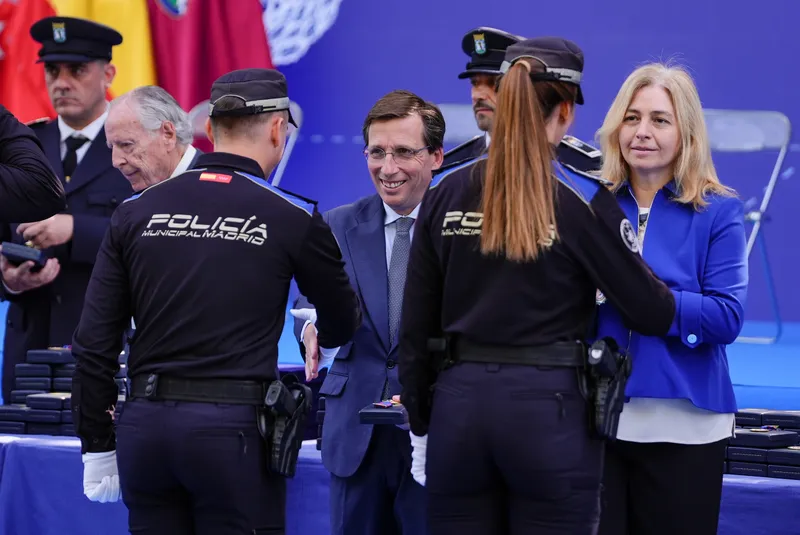 Alcalde de Madrid conmemora la festividad del patrón de la Policía Municipal, San Juan Bautista