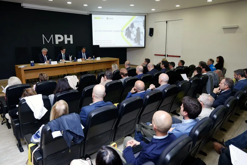 Valladolid y DGT unen fuerzas para mejorar la seguridad vial de peatones y usuarios vulnerables
