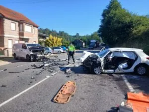 Mos exige medidas urgentes en la N-550 tras un grave accidente que deja dos heridos