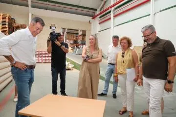 La Consellería de Educación de Galicia renueva su centro logístico en A Estrada