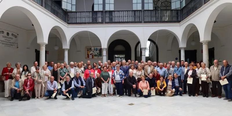 Clausura del Aula de la Experiencia en Utrera con 106 alumnos y miradas al futuro digital