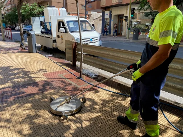 Alcañiz amplía su brigada de limpieza y jardines con jóvenes del programa JOVEM del INAEM