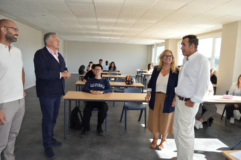 Sanxenxo estrena el curso de FP Dual de Hostelería en el nuevo centro As Lagoas