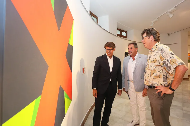 La Diputación de Alicante exhibe el arte del Club Big Arte de Bigastro en "Paisajes y Tradiciones"