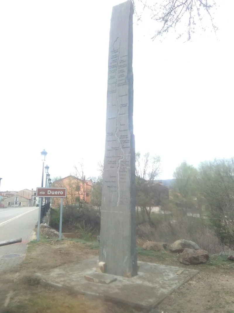 Villaralbo se une a la iniciativa 'Unidos por el río Duero' con un monolito conmemorativo