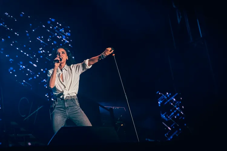 Chenoa arrastra 7.000 fans a Irun en un fin de semana de éxito para las fiestas de San Marcial