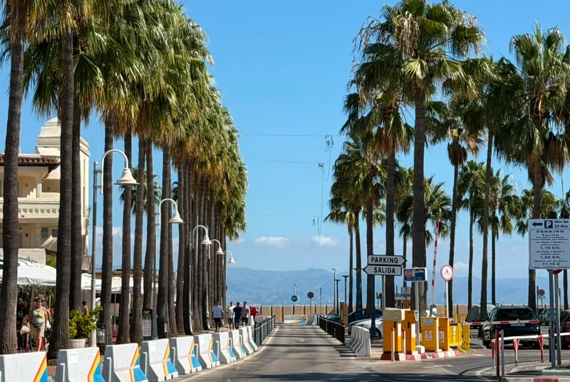 Benalmádena licita la redacción del proyecto para reurbanizar la calle La Fragata del Puerto Deportivo