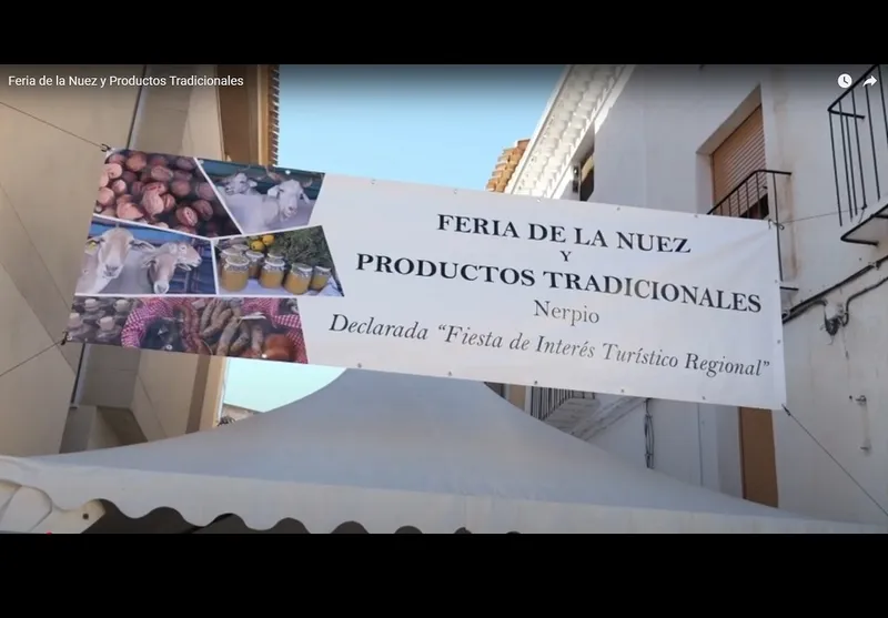 Nerpio presenta sus nueces en la Feria de Albacete