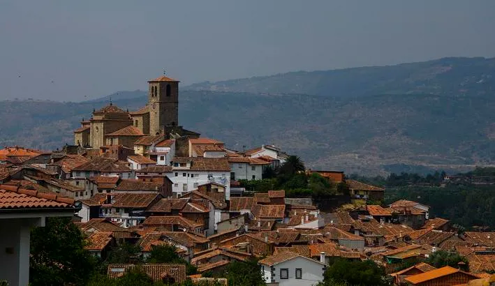 Hervás: Geografía, clima y demografía del corazón del Valle del Ambroz