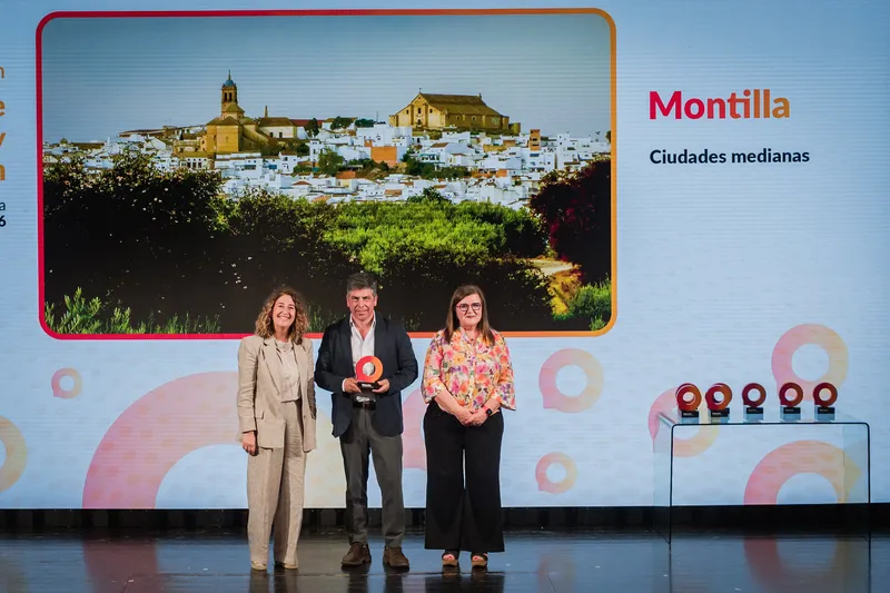 Montilla lanza un manual para atraer inversión y potenciar el desarrollo empresarial