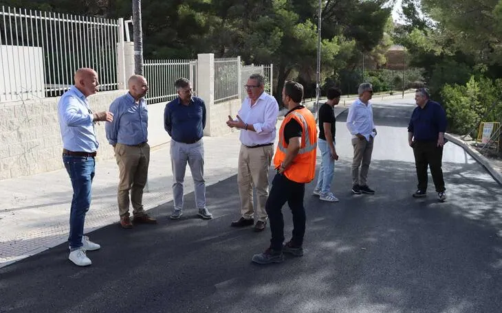 Benidorm mejora el Camí del Planet con nueva red de agua, accesibilidad y mobiliario urbano