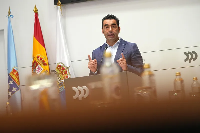 La Diputación de Pontevedra instala pantalla gigante para el España-Portugal del Mundial