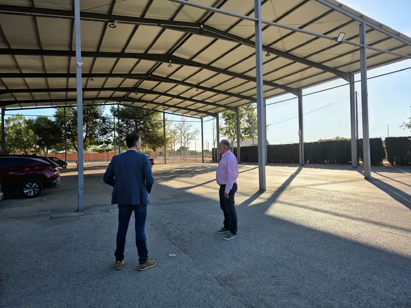 El pabellón de Cazalla en Lorca se moderniza con cerramiento, nuevo pavimento e iluminación LED