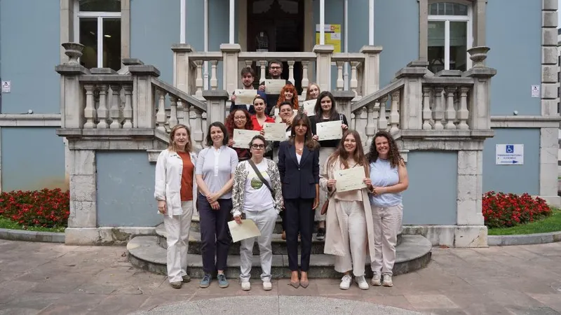 Doce jóvenes de Oviedo completan formación en educación ambiental con "Oviedo Ecoempleo"