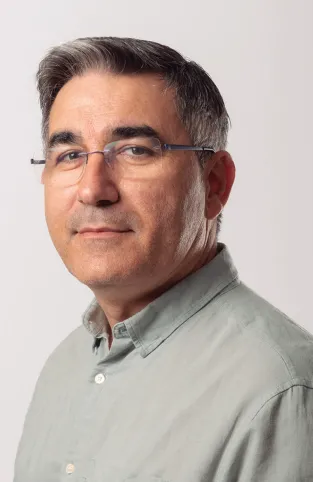 Ángel Benito Joaristi, maestro y concejal de Educación, Cultura y Deportes en Cobisa