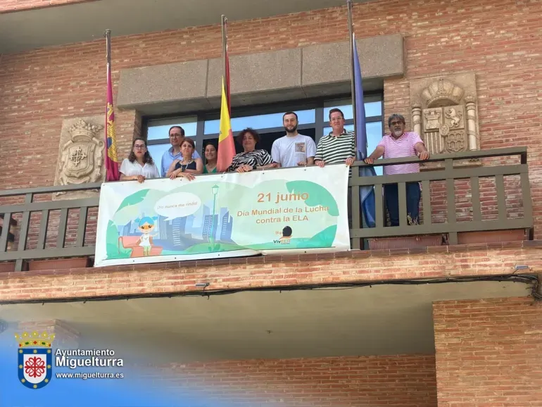 Miguelturra se une a la lucha contra la ELA con un acto de apoyo institucional