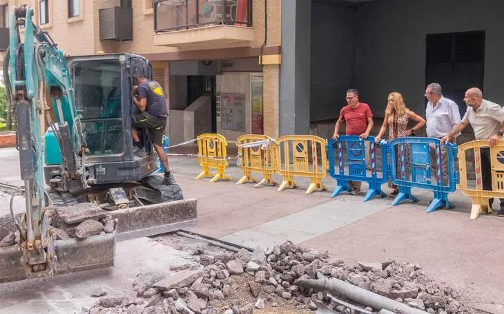 Benidorm renueva la calle Rioja con nuevo pavimento, arbolado y espacio para el arte