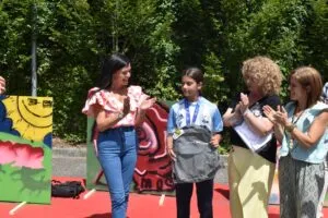Martina Ucha, campeona de España de fútbol sala Sub-12, recibe el homenaje del Concello de Mos