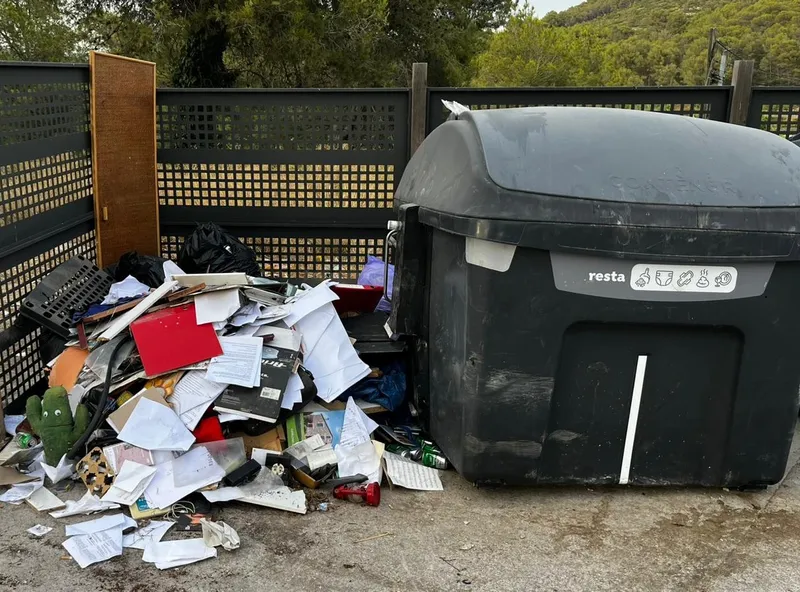Canyelles intensifica la lucha contra los vertidos ilegales con sanciones y cámaras