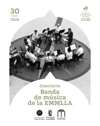 La Banda Municipal de Música de Llanes celebra el fin de curso con un concierto en la Plaza de la Magdalena