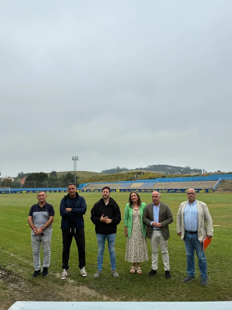 La Diputación de Pontevedra destina 75.000 euros a Cambados para mejorar el alumbrado de Tragove y el campo de Burgáns