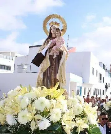Tinajo celebra el Día del Carmen con una procesión en La Santa