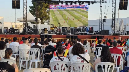Manzanares instala una nueva pantalla gigante para la final del Mundial tras el fallo técnico
