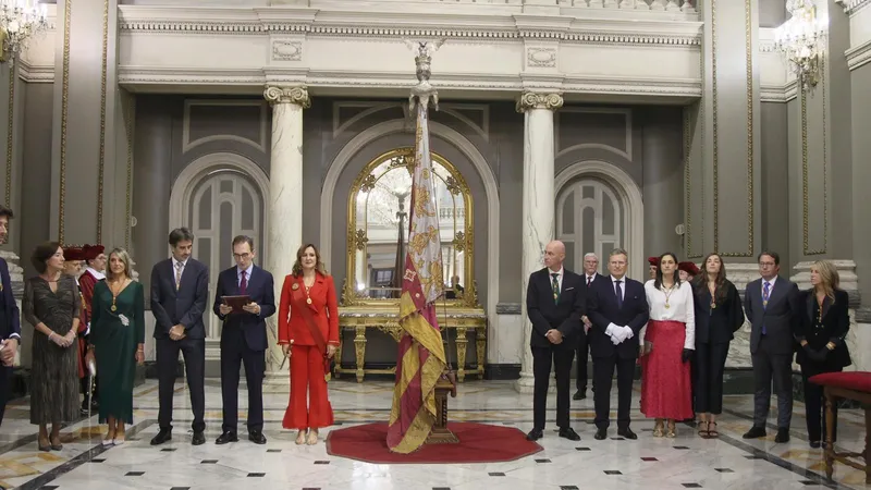 València celebra el 9 d’Octubre con un llamamiento a la concordia y el regreso de la espada de Jaume I